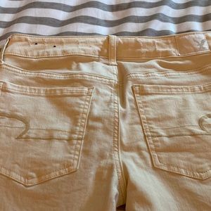 Sz 6 super stretch cream ae pants